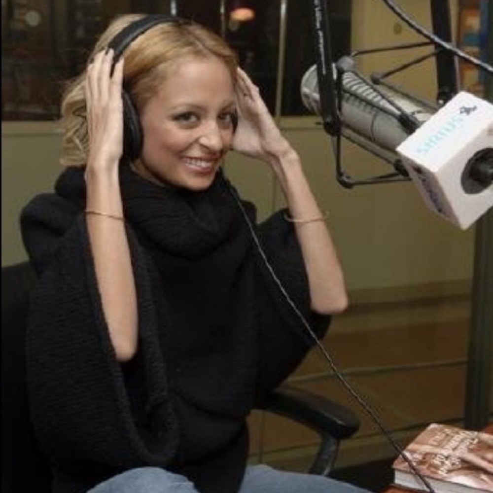 Super Rare Theory Juliet sweater. Softer version. EUC. On of my favorites